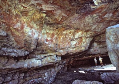 Questa caverna è chiamata dei dipinti a raggi X