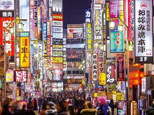  Tokyo si sta preparando ai giochi olimpici del 2020 e lo fa con precisione nipponica. Ecco a tre anni dall'evento qualche istantanea della megalopoli che con l'area della baia conta oltre 35 milioni di abitanti