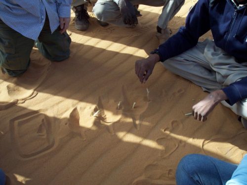 Gioco Tuareg sulla sabbia