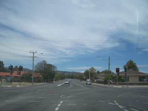 Adelaide, incrocio in periferia, in tutto il South Australia ci sono circa 100 mila italianii